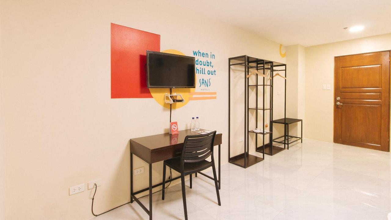 Sans Hotel At Algers Suites Marikina By Reddoorz Bagian luar foto