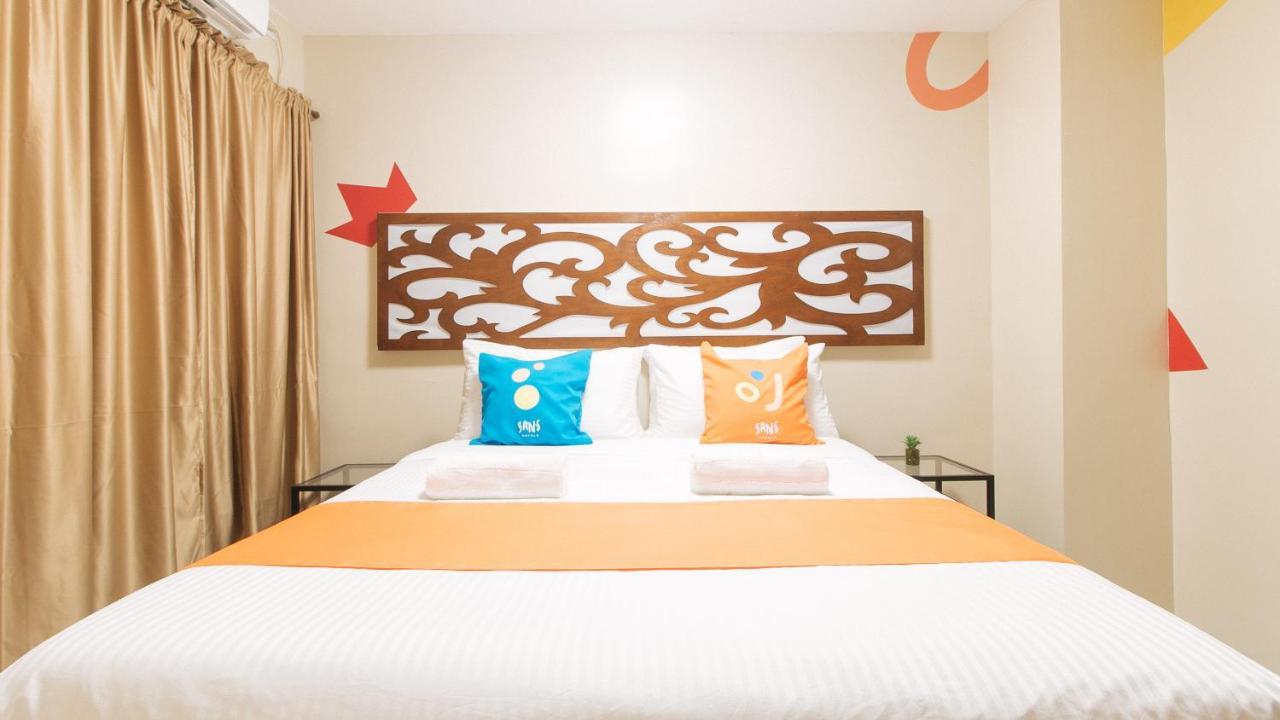 Sans Hotel At Algers Suites Marikina By Reddoorz Bagian luar foto